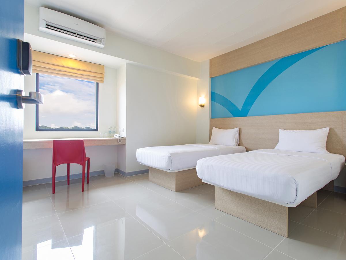 Hop Inn Lampang City Center Extérieur photo